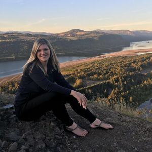 Meet your Posher, Danielle